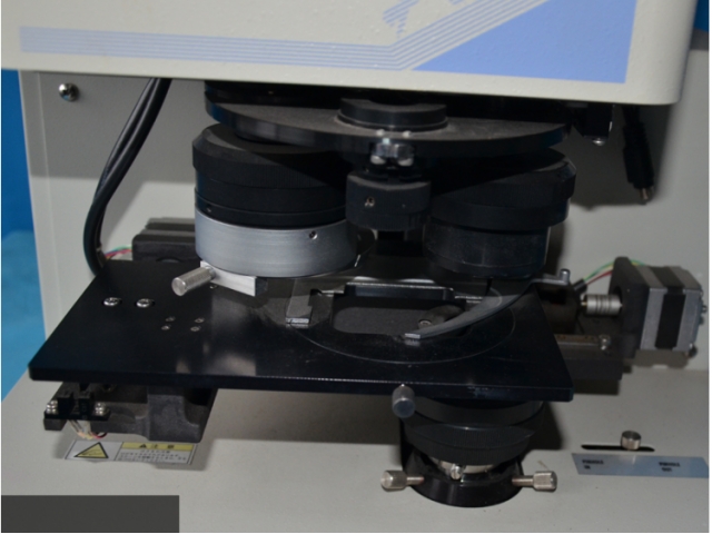 岛津 AIM-8800 傅立叶变换红外显微镜