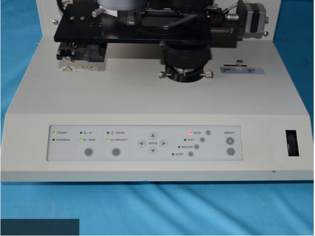 岛津 AIM-8800 傅立叶变换红外显微镜