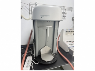 二手micromeritics Tristar II Plus 比表面与孔径分析仪
